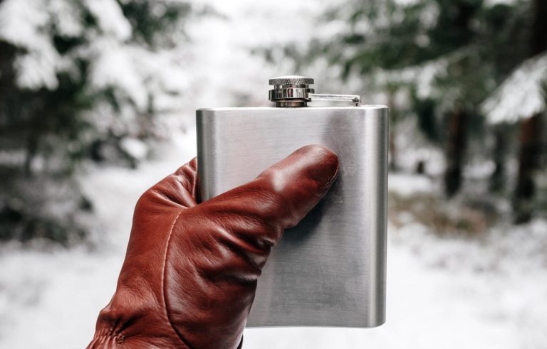 Best Drinks to Carry in a Flask