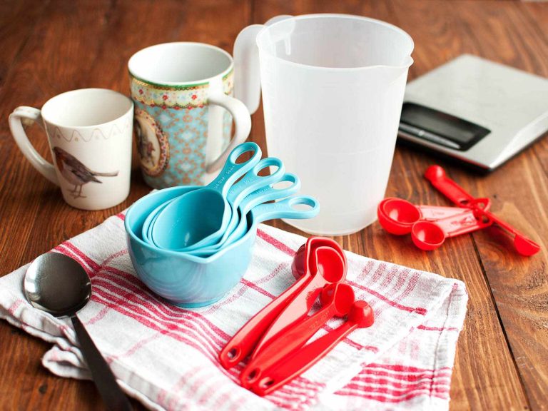 How to Accurately Measure Ingredients for Baking